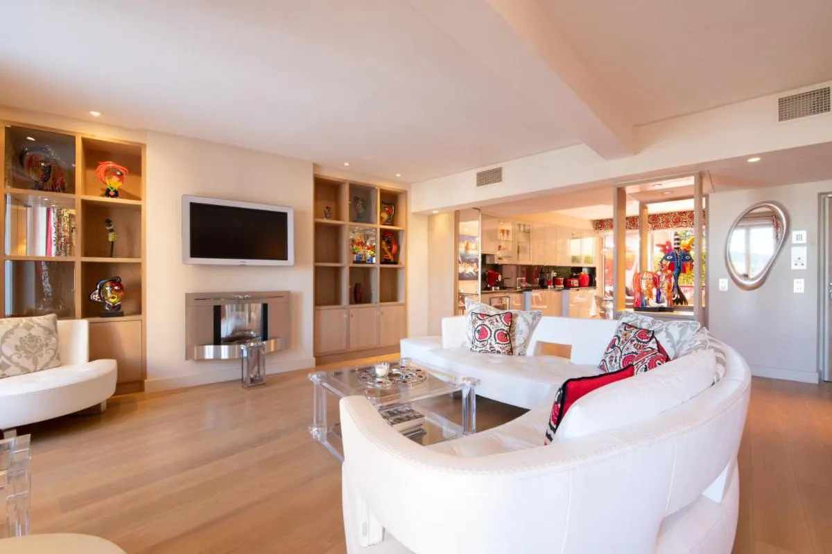 Image 5 of RARE! Appartement, 100m2, Climatisé – Port de Saint-Tropez