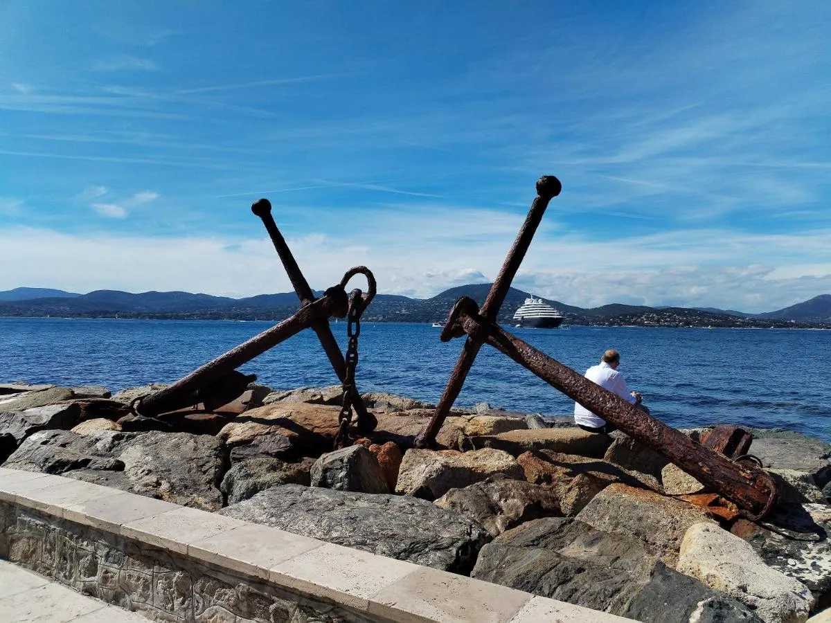 Image 2 of Saint-Tropez FLORIDA