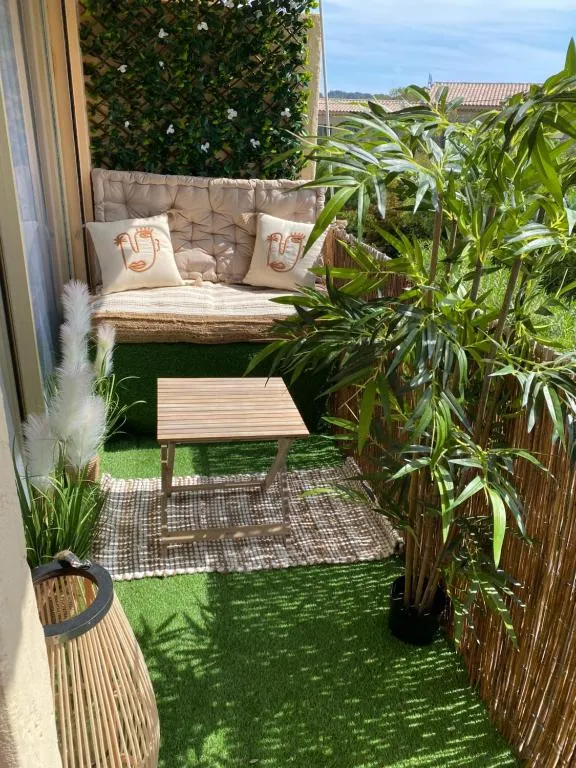 Image of Saint Tropez Spacieux Appartement La Florida