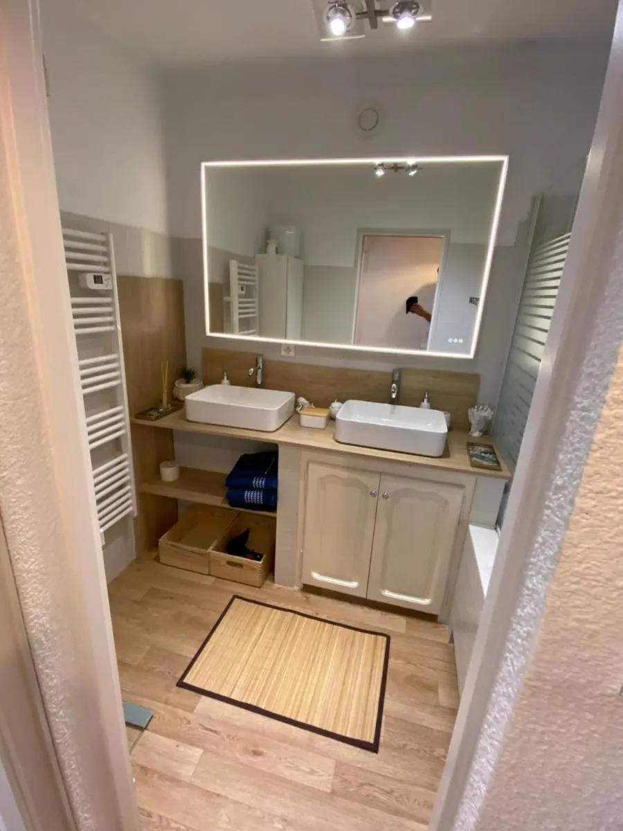 Image 2 of Saint Tropez Spacieux Appartement La Florida