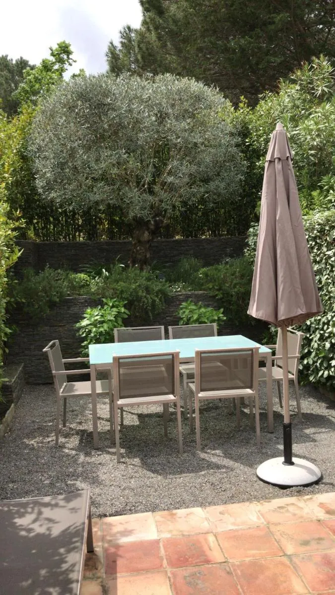 Image 2 of Saint-Tropez walking distance, sea view house
