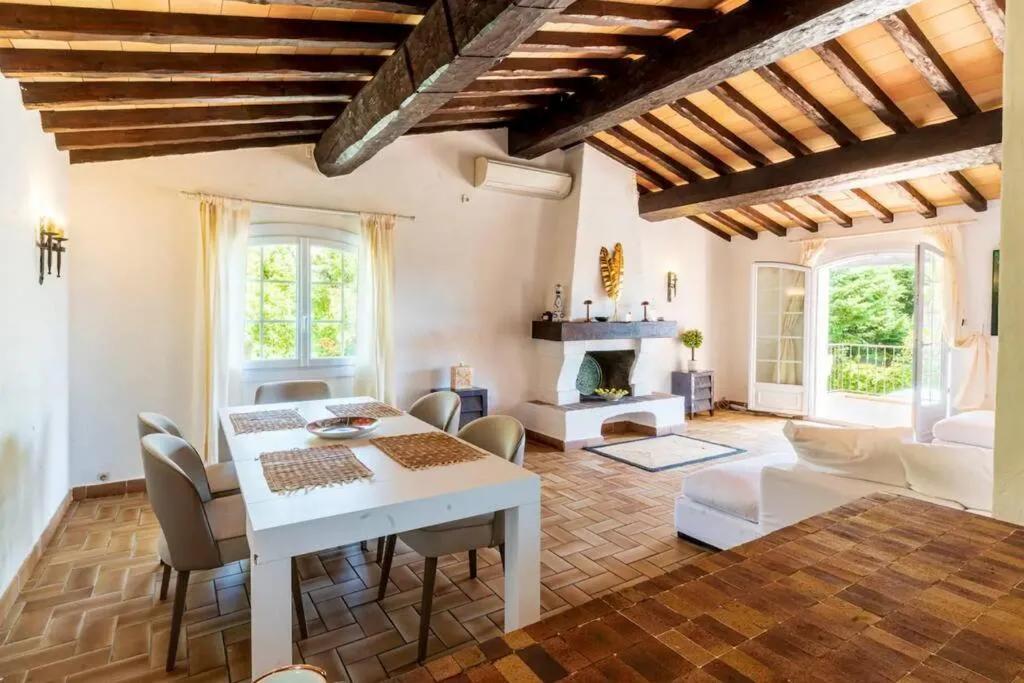 Image 1 of St-Tropez/Ramatuelle : Villa 5BR avec Piscine
