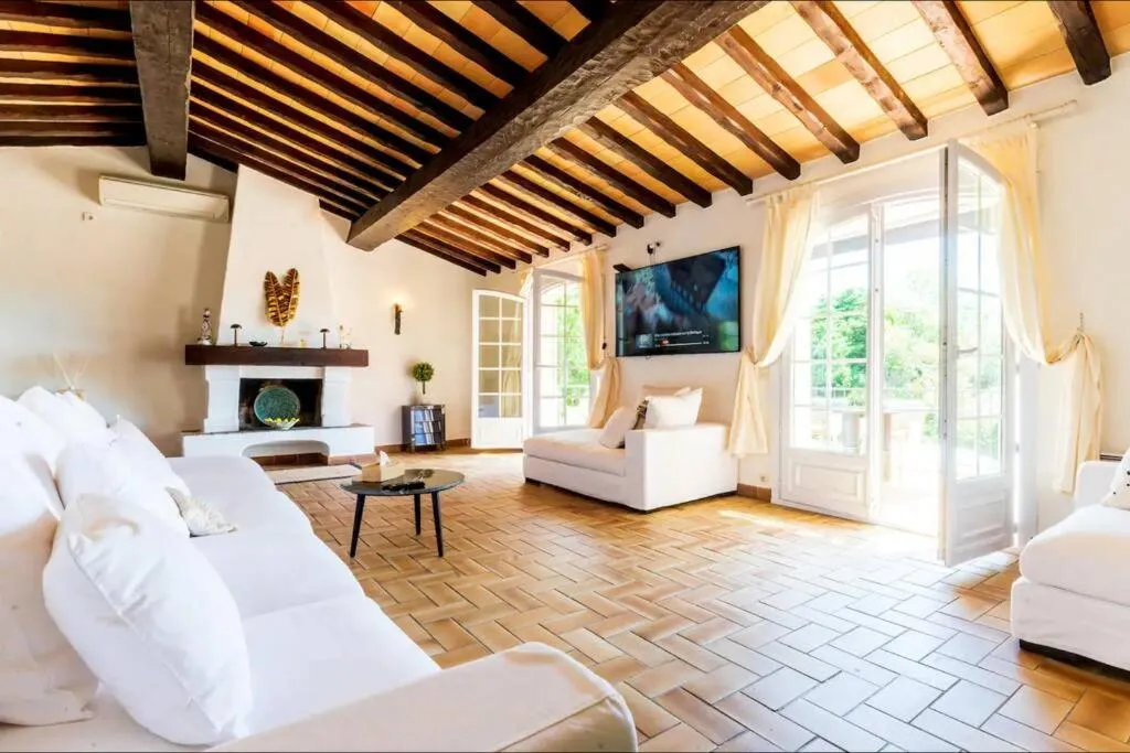 Image 2 of St-Tropez/Ramatuelle : Villa 5BR avec Piscine