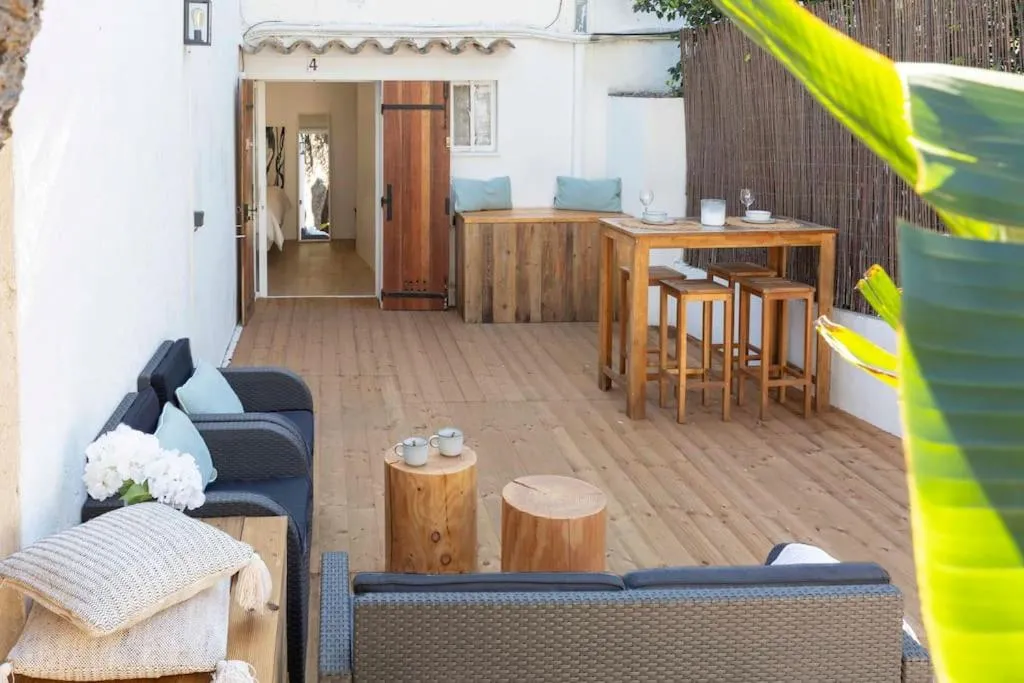 Image of Studio à 200m de la plage de Tahiti beach et à proximité du centre de St Tropez