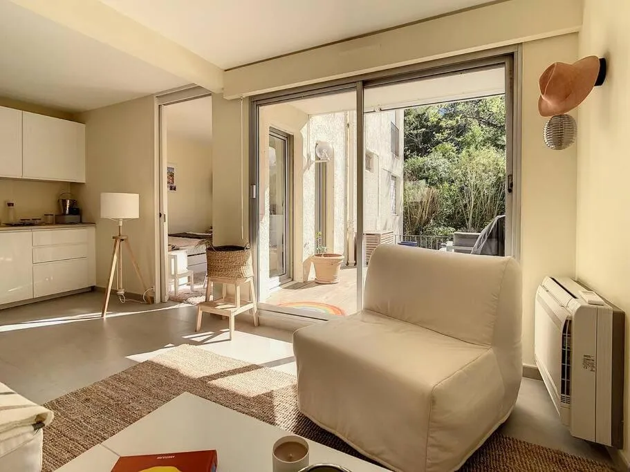 Image 3 of Sunset-Apartment St-Tropez-swimming pool-parking