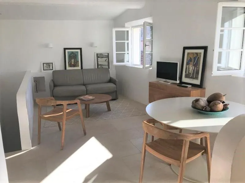 Image of VILLAGE – DUPLEX lumineux avec vue magnifique sur les toits