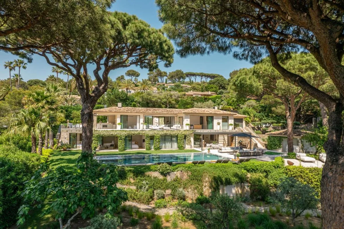 Image 3 of Villa Le Faune – Ultra-Luxurious 10 en-suites with Sea View and Tennis