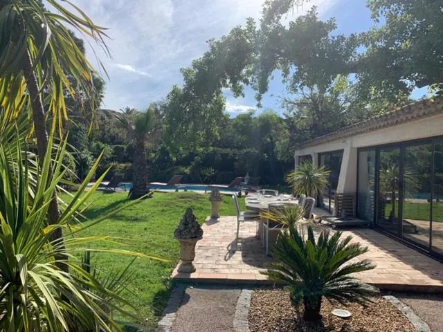 Image 2 of Villa Pampelonne-Ramatuelle