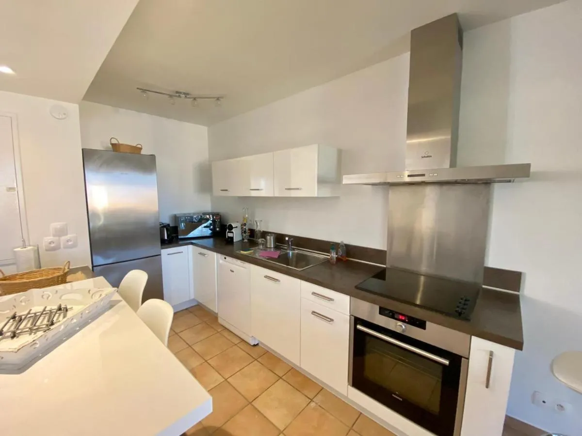 Image 5 of Villa vue mer donnant sur le Golfe de St Tropez, 2 chambres, 6 pers, piscine commune