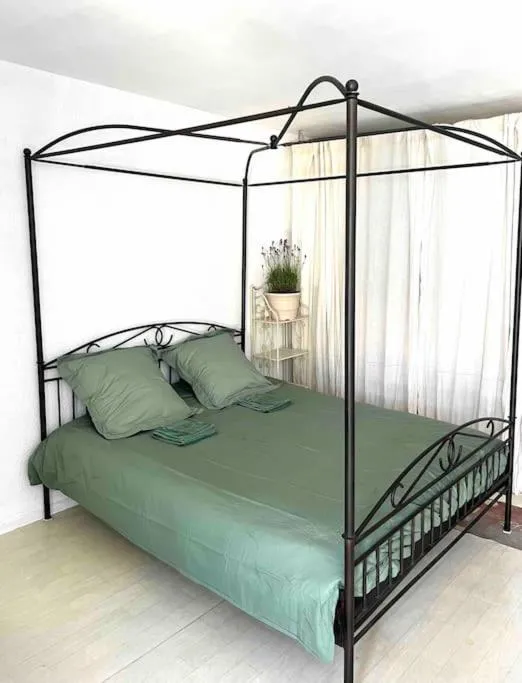 Image 5 of appartement avec jardin privé centre ville, Saint-Tropez