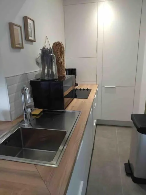 Image 3 of appt St Tropez ,magnifique T2, piscine ,terrasse, emplacement ideal ,front de mer,